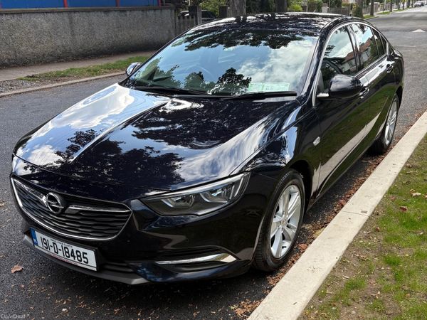 Opel Insignia Hatchback, Diesel, 2019, Blue