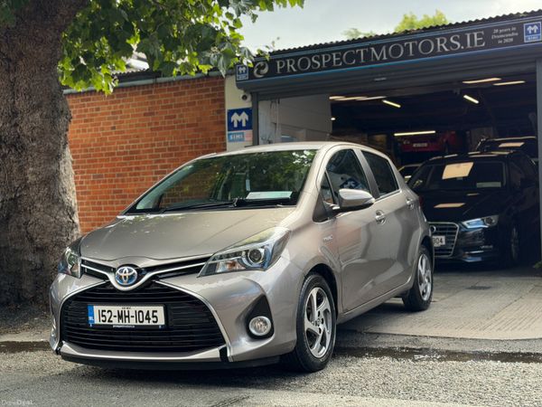 Toyota Yaris Hatchback, Petrol Hybrid, 2015, Beige