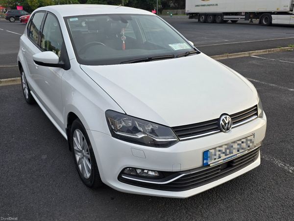 Volkswagen Polo Hatchback, Petrol, 2015, White