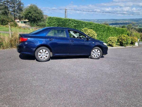 Toyota Corolla Saloon, Petrol, 2009, Blue