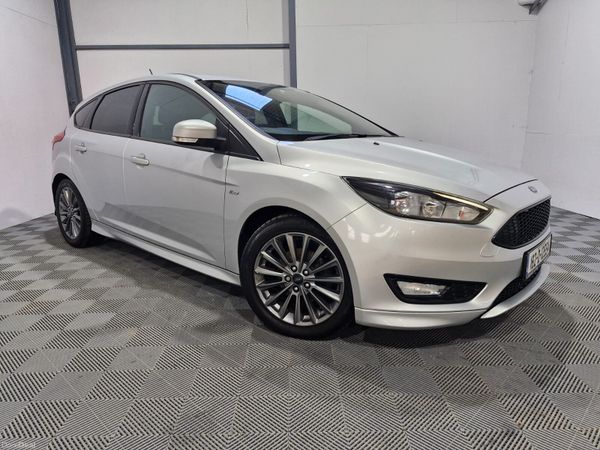 Ford Focus Hatchback, Diesel, 2018, Grey