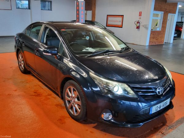 Toyota Avensis Saloon, Diesel, 2012, Grey