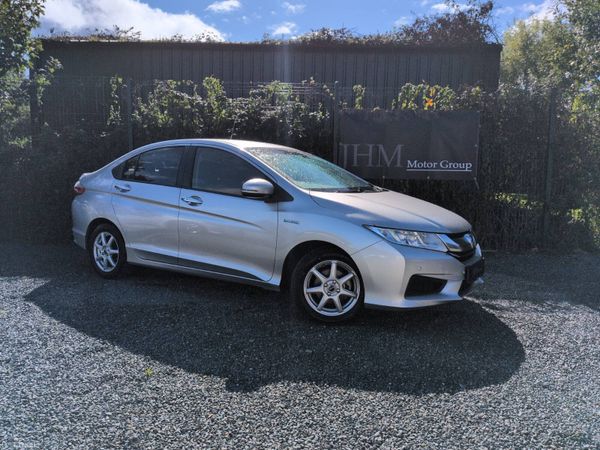 Honda Grace Saloon, Petrol Hybrid, 2015, Silver