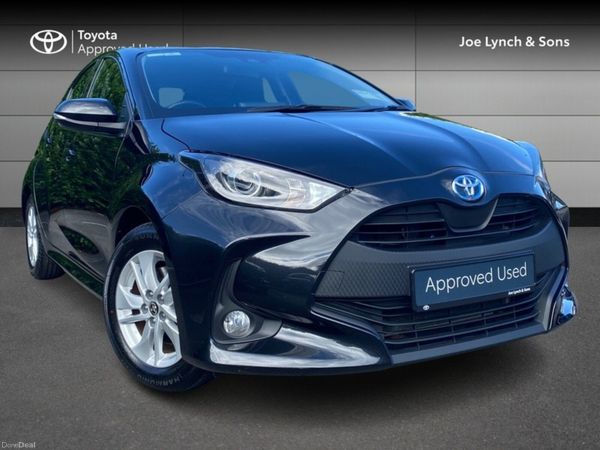 Toyota Yaris Hatchback, Petrol Hybrid, 2024, Black