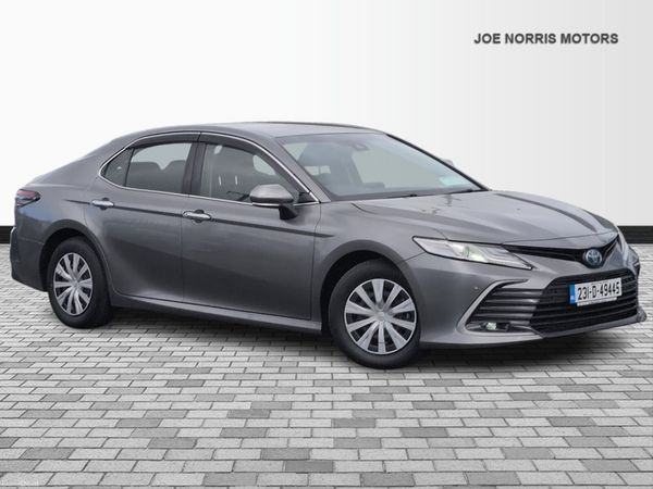 Toyota Camry Saloon, Petrol Hybrid, 2023, Grey
