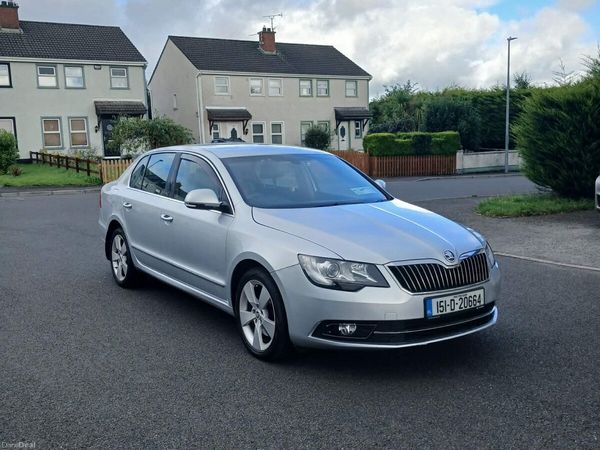Skoda Superb Saloon, Diesel, 2015, Silver
