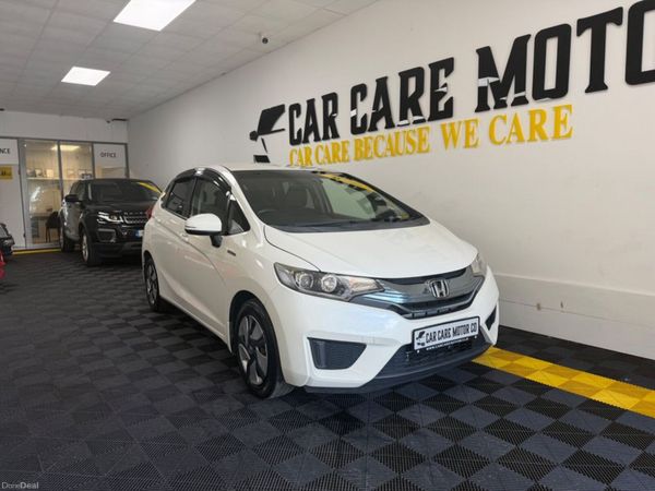 Honda Fit Hatchback, Petrol Hybrid, 2013, White
