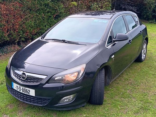 Opel Astra Hatchback, Diesel, 2011, Black