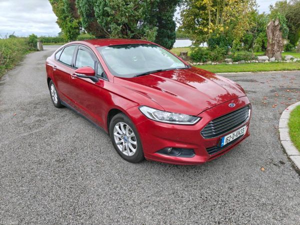 Ford Mondeo Hatchback, Diesel, 2016, Red