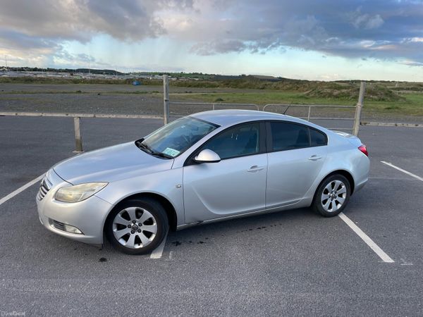 Opel Insignia Saloon, Diesel, 2010, Silver