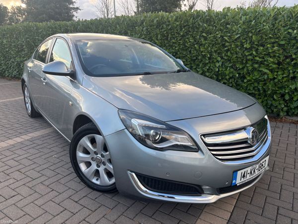 Opel Insignia Hatchback, Diesel, 2014, Silver
