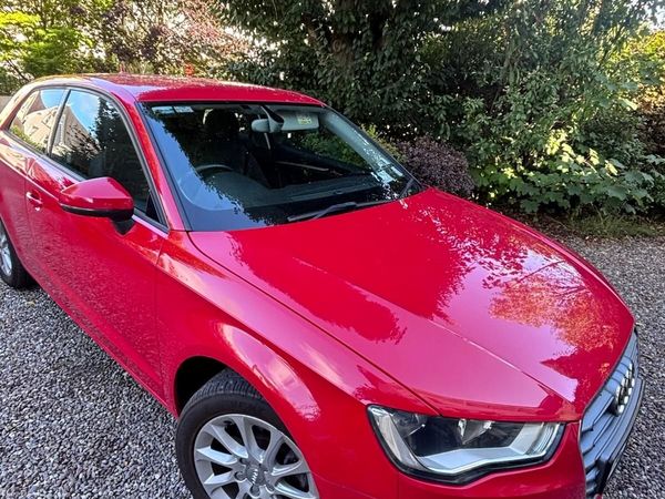 Audi A3 Hatchback, Diesel, 2014, Red