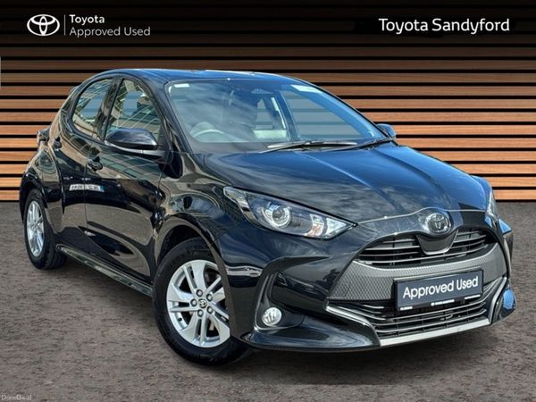 Toyota Yaris Hatchback, Petrol Hybrid, 2026, Black