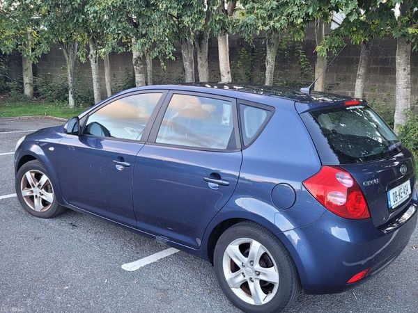Kia Ceed Hatchback, Petrol, 2008, Blue