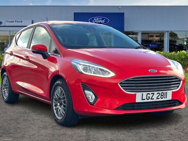 Ford Fiesta Hatchback, Petrol, 2018, Red