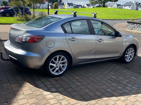 Mazda Mazda3 Saloon, Diesel, 2010, Grey