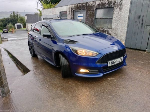 Ford Focus Hatchback, Diesel, 2015, Blue
