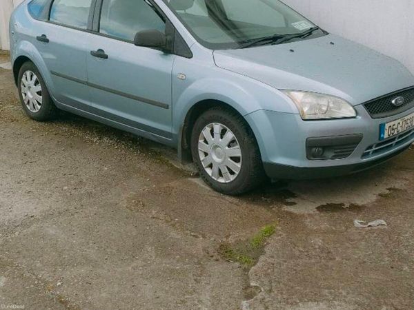 Ford Focus Hatchback, Petrol, 2005, Blue