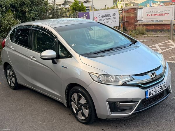 Honda Fit Hatchback, Petrol Hybrid, 2014, Silver