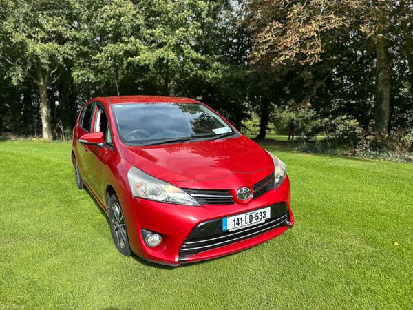 Toyota Verso MPV, Diesel, 2014, Red