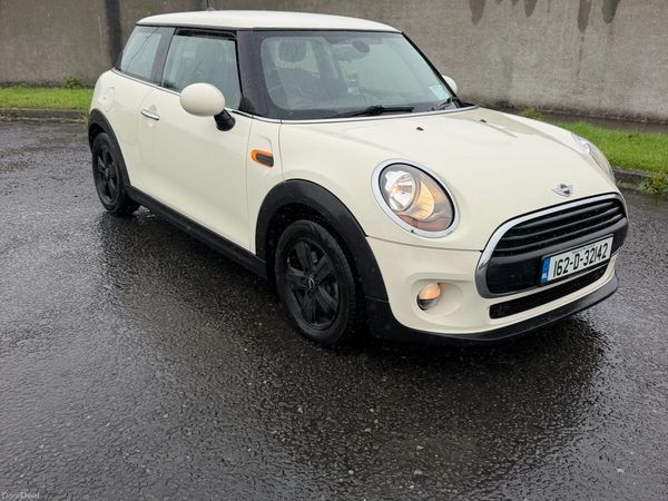 Mini One Hatchback, Diesel, 2016, White