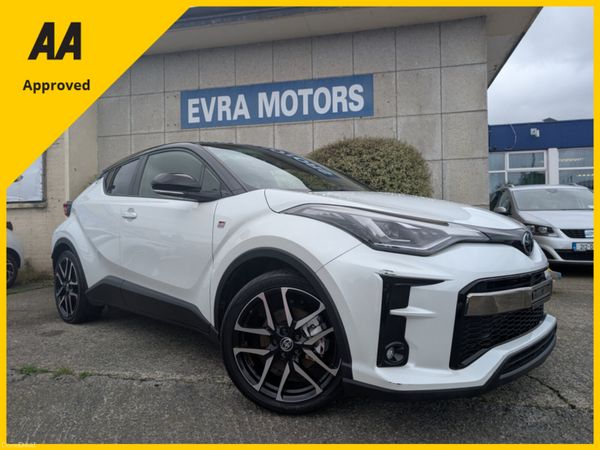 Toyota C-HR SUV, Petrol Hybrid, 2023, White
