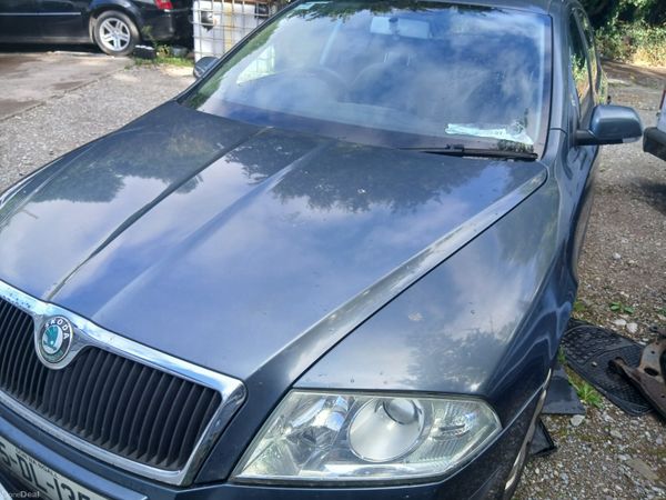 Skoda Octavia Hatchback, Petrol, 2005, Grey