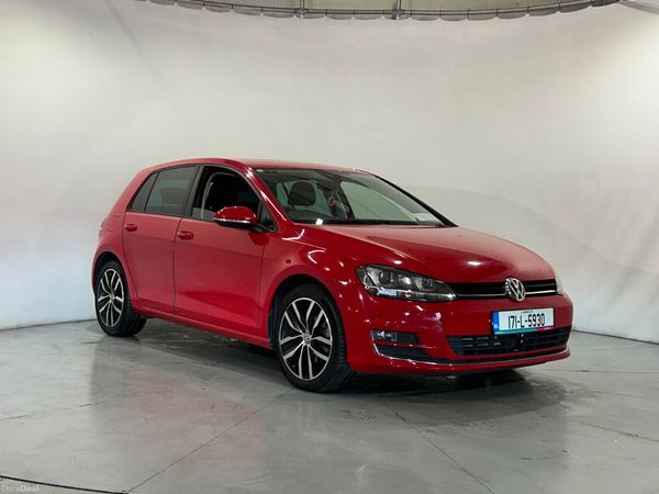 Volkswagen Golf Hatchback, Petrol, 2017, Red