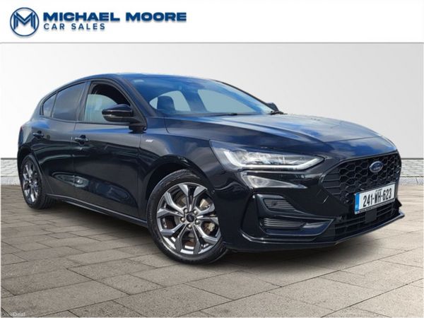 Ford Focus Hatchback, Diesel, 2024, Black