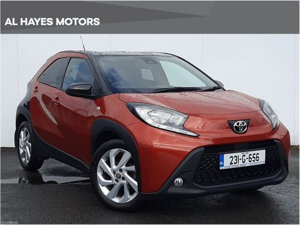 Toyota Aygo Hatchback, Petrol, 2023, Red