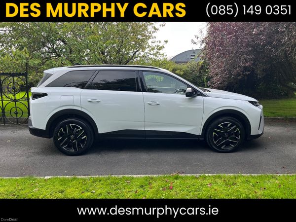 Peugeot 5008 MPV, Petrol, 2025, White