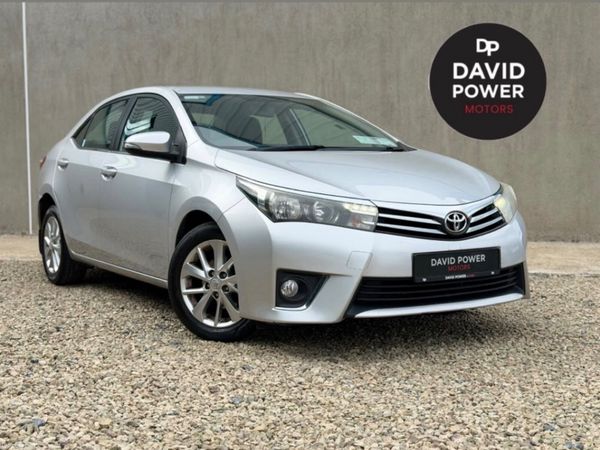 Toyota Corolla Saloon, Diesel, 2014, Silver