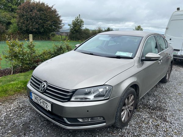 Volkswagen Passat Saloon, Diesel, 2014, Brown