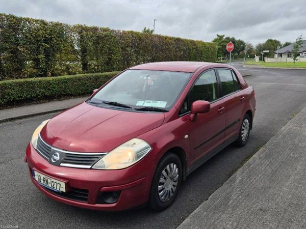 Nissan Tiida Saloon, Petrol, 2010, Red