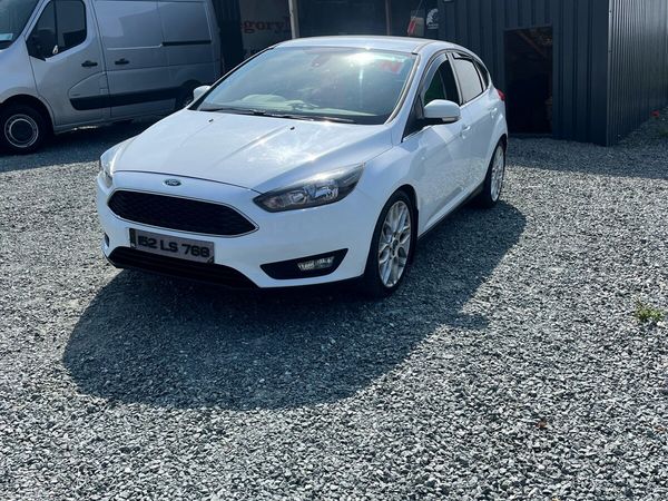 Ford Focus Hatchback, Diesel, 2015, White