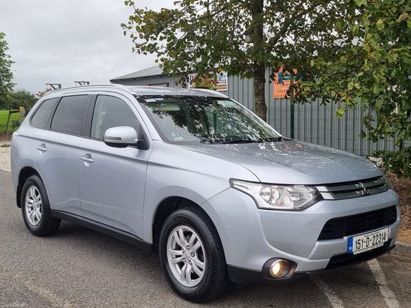 Mitsubishi Outlander SUV, Diesel, 2015, Silver