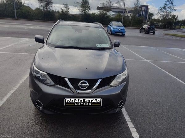 Nissan Qashqai Hatchback, Petrol, 2015, Grey
