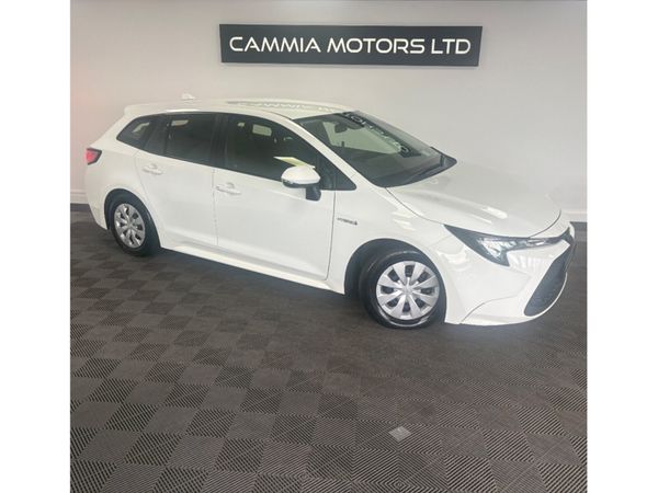 Toyota Corolla Estate, Petrol Hybrid, 2019, White