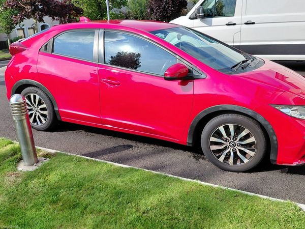 Honda Civic Hatchback, Diesel, 2015, Red