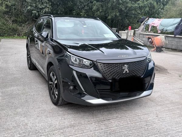 Peugeot 2008 MPV, Diesel, 2020, Black