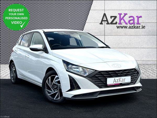 Hyundai i20 Hatchback, Petrol, 2025, White