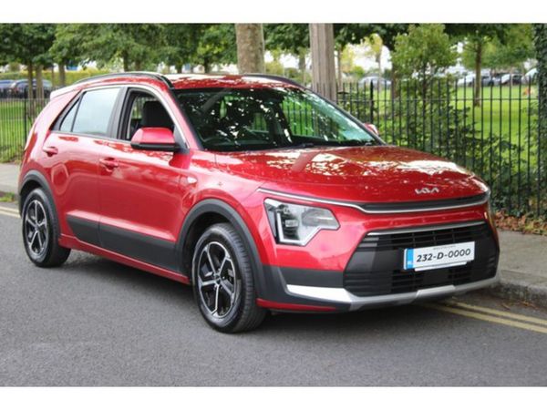 Kia Niro SUV, Petrol Hybrid, 2023, Red