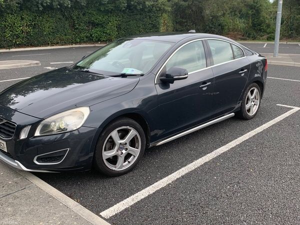 Volvo S60 Saloon, Diesel, 2010, Black