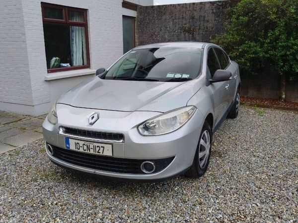 Renault Fluence Saloon, Diesel, 2010, Silver