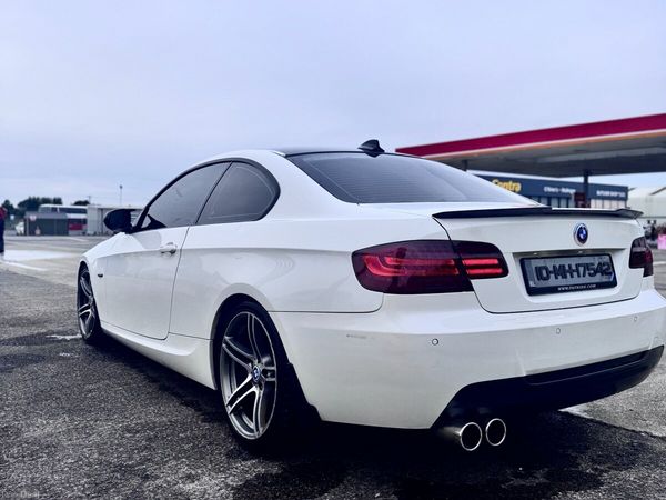 BMW 3-Series Coupe, Diesel, 2010, White