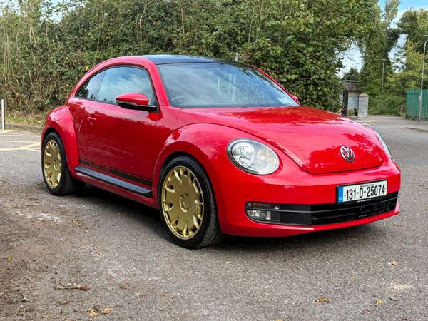 Volkswagen Beetle Hatchback, Petrol, 2013, Red