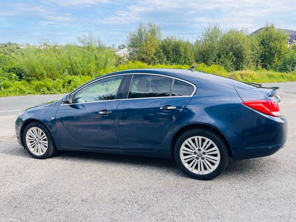 Opel Insignia Hatchback, Diesel, 2013, Blue