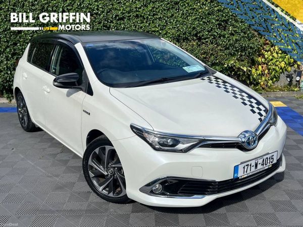Toyota Auris Hatchback, Petrol Hybrid, 2017, White