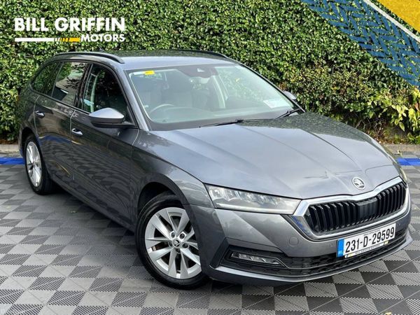 Skoda Octavia Estate, Diesel, 2023, Grey