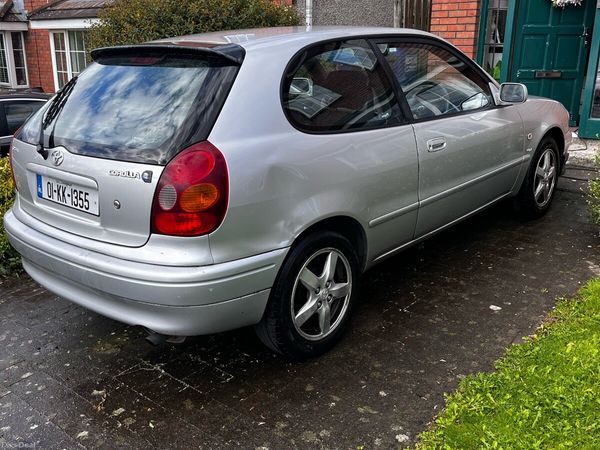 Toyota Corolla Hatchback, Petrol, 2001, Silver